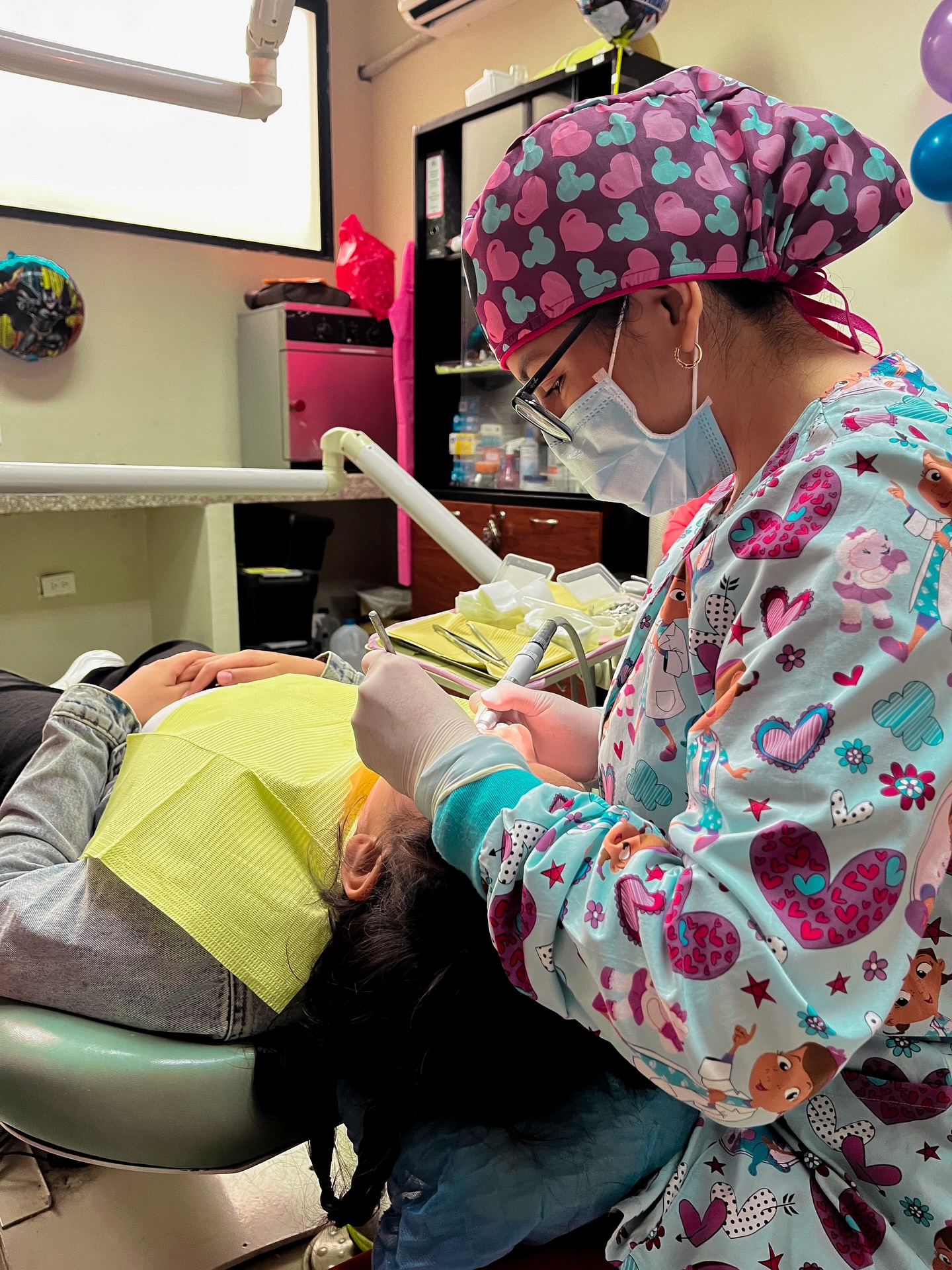 Sonrisas que inspiran, cuidados que transforman 